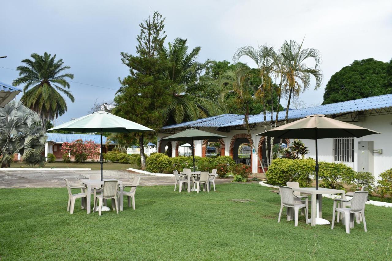 Marsella  Club Bella Suiza - Carlos Ossa Escobar מראה חיצוני תמונה